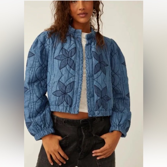 Free People Quinn Quilted Jacket Crop Boxy Star Appliqué Indigo Denim - Picture 1 of 5